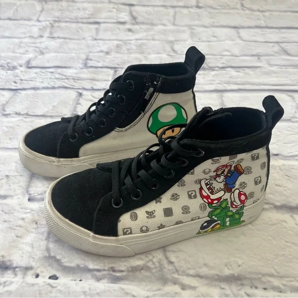 Mario Kart Boys’ High Top Sneakers,‎ Sizes 12 - Picture 4 of 17